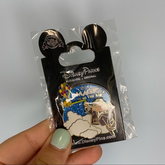 Disney UP pin - Picture 2 of 2